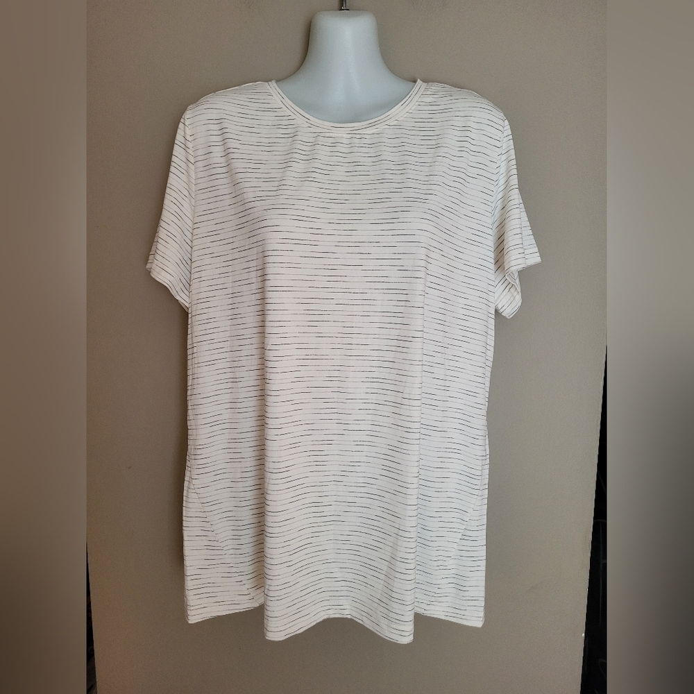 Mondetta White Striped Tee, Size Large